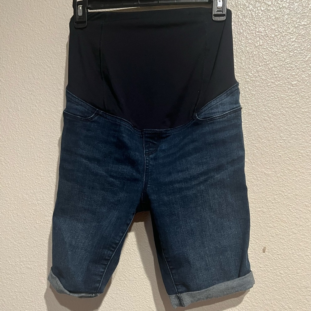 Isabel maternity full tummy panel Bermuda shorts